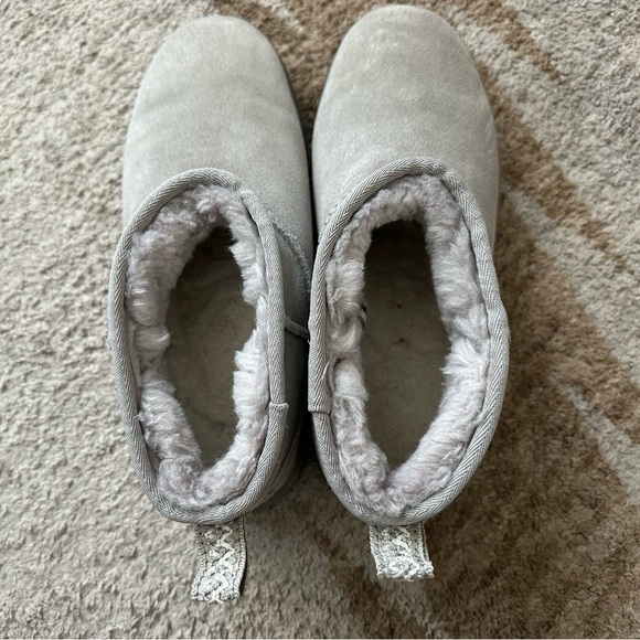UGG Mini Gray Platform Boots - Picture 3 of 3